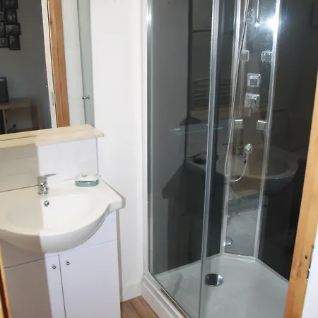 Honey Suckle Hideaway Céaucé