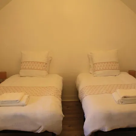 Honey Suckle Hideaway Apartment *