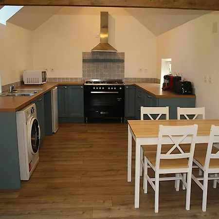 Honey Suckle Hideaway Céaucé