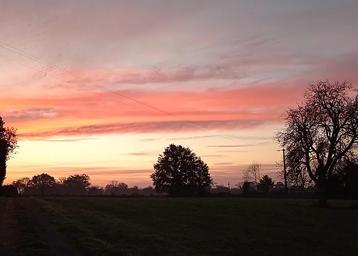 דירה Honey Suckle Hideaway