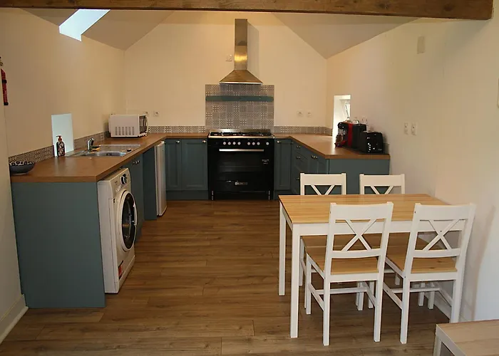 Honey Suckle Hideaway Céaucé